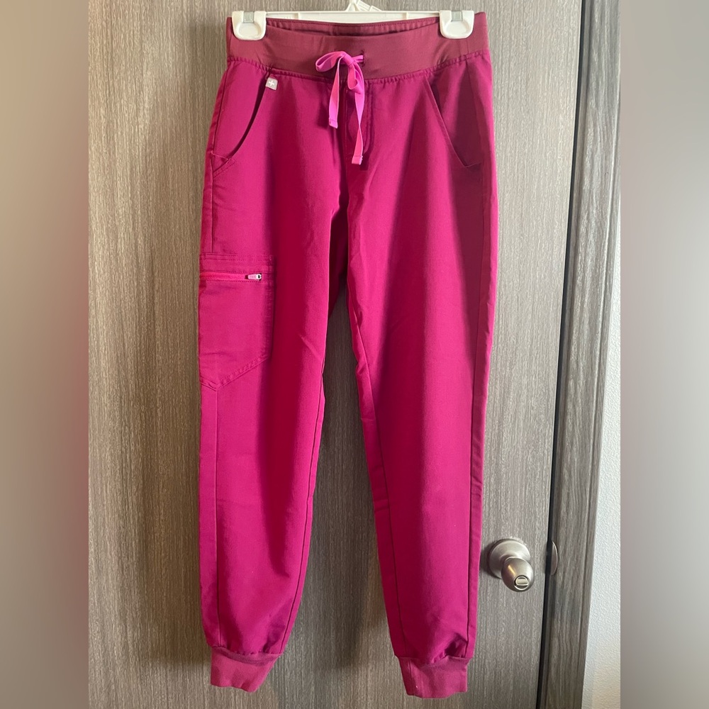 FIGS DARK MAGENTA Zamora Jogger Xsmall